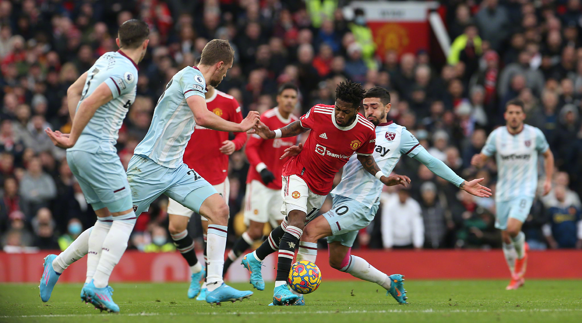 的签约照片 的签约照片